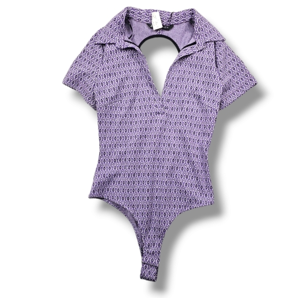 🌞NWOT Zara Geometric Open-Back Collared V-Neck Short Sleeve Bodysuit Lilac M - Picture 6 of 10